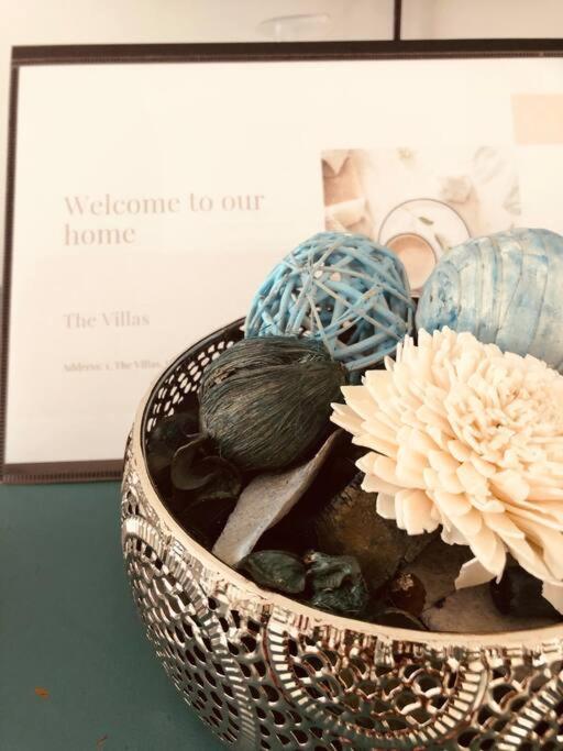 The Villas, Newly Refurbished Modern Home - Free Parking, Prime, Netflix 버킹엄 외부 사진